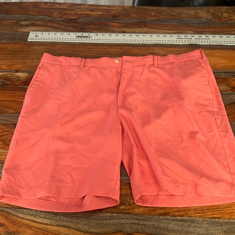 Men’s Peter Millar Pink/Salmon golf shorts 42